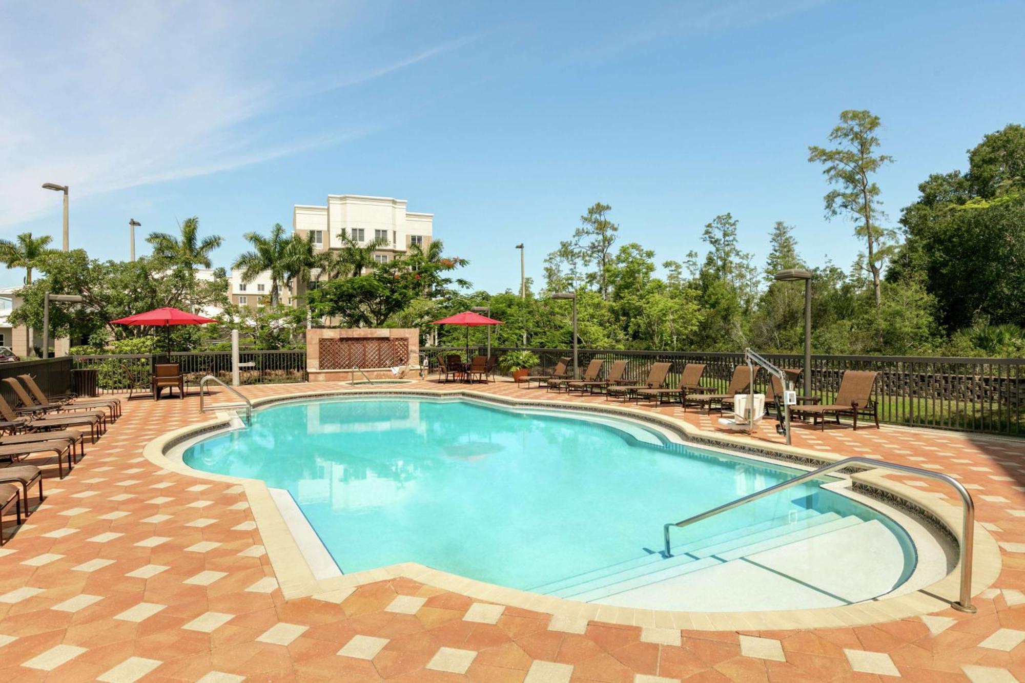Hilton Garden Inn Fort Myers Airport/Fgcu Dış mekan fotoğraf